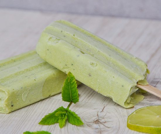 veganes Avocado Limetten Eis mit Minze