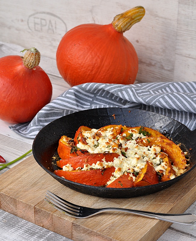 schnell und lecker: überbackener Kürbis mit Feta - Smillas Wohngefühl