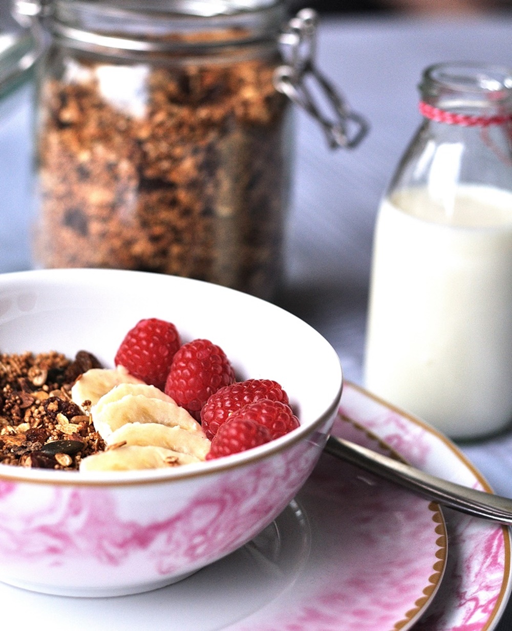 Granola mit Früchten