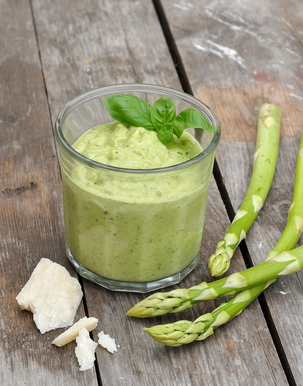 Spargel-Pesto Rezept aus grünem &amp; weissem Spargel Smillas Wohngefühl