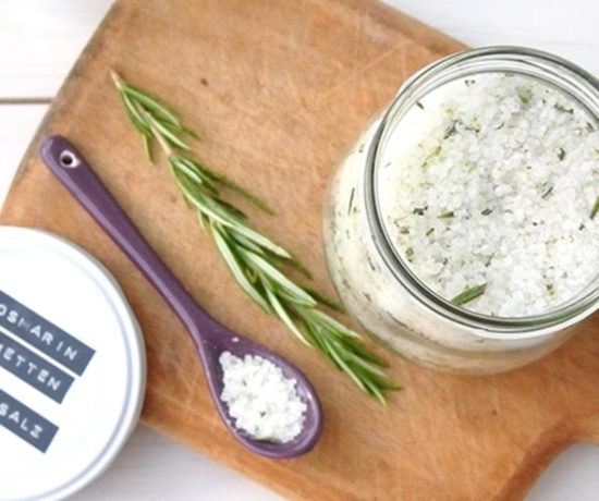 Rosmarin Salz mit Limette und Minze