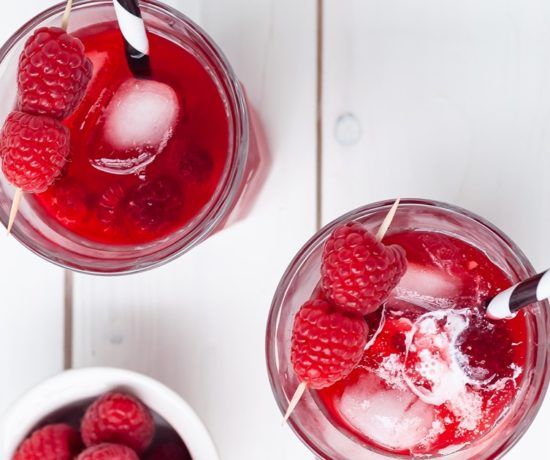 Earl Grey Eistee mit Himbeeren
