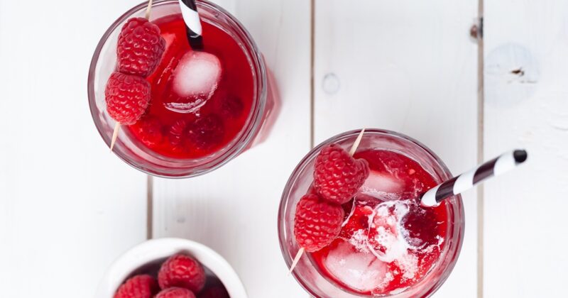 Earl Grey Eistee mit Himbeeren
