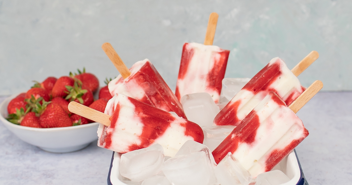 Erdbeereis am Stiel mit Joghurt Rezept Smillas Wohngefühl