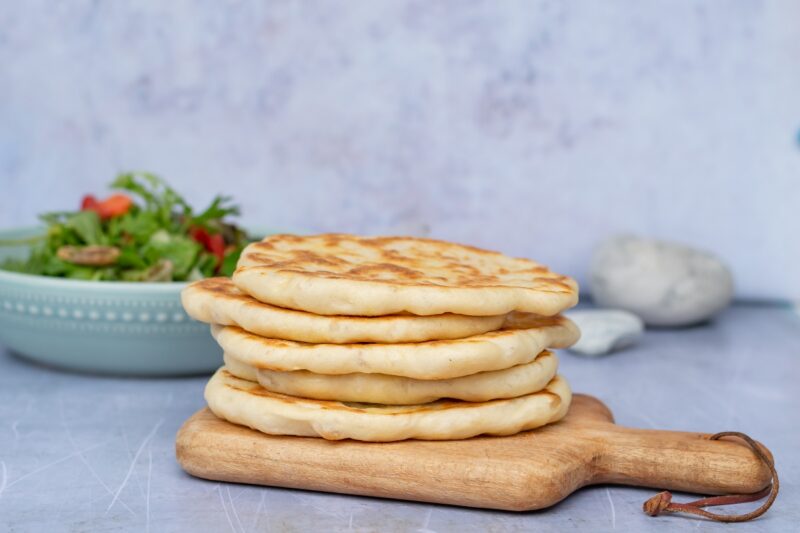 Veganes Naan Brot aus der Pfanne