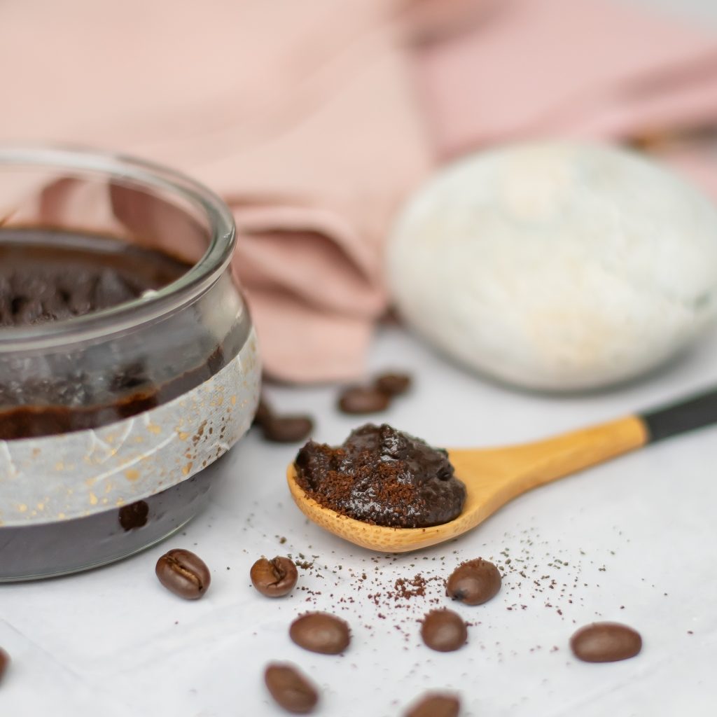 Kaffee Peeling selber machen Rezept mit Minze