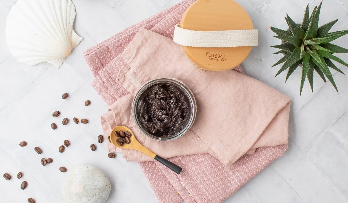 Wellness für die Haut: Kaffee-Peeling mit Frische-Kick