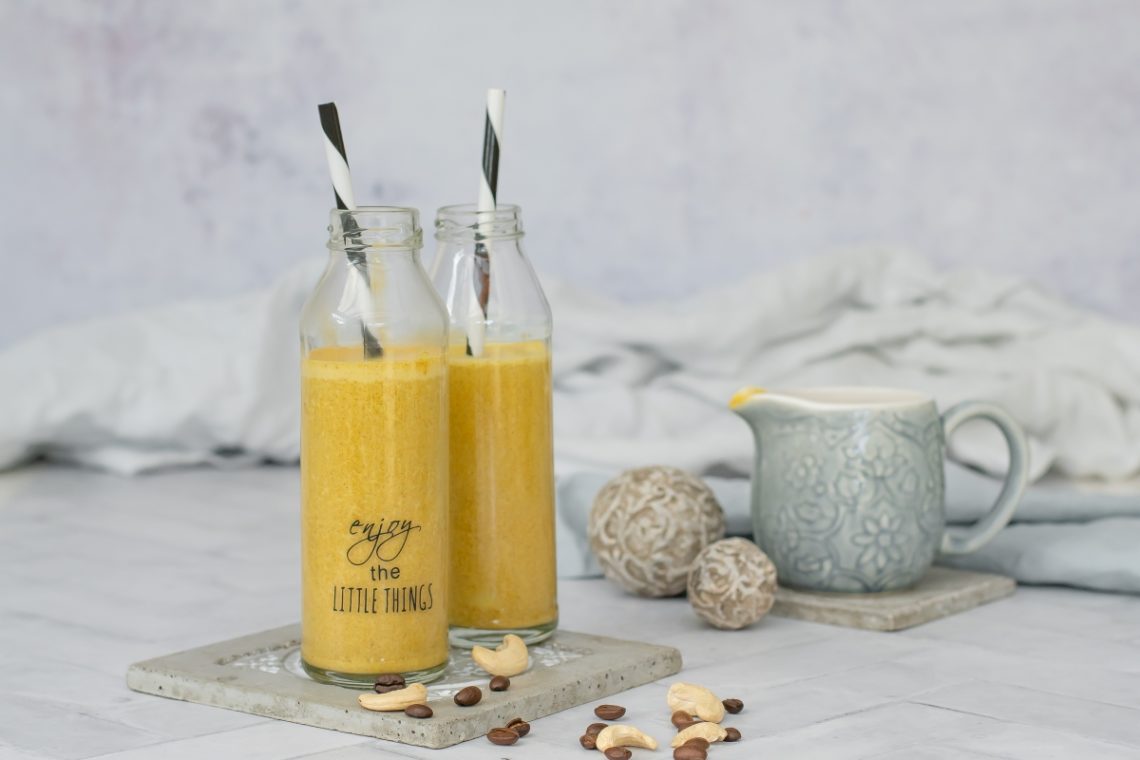 kaffee kurkuma smoothie vegan