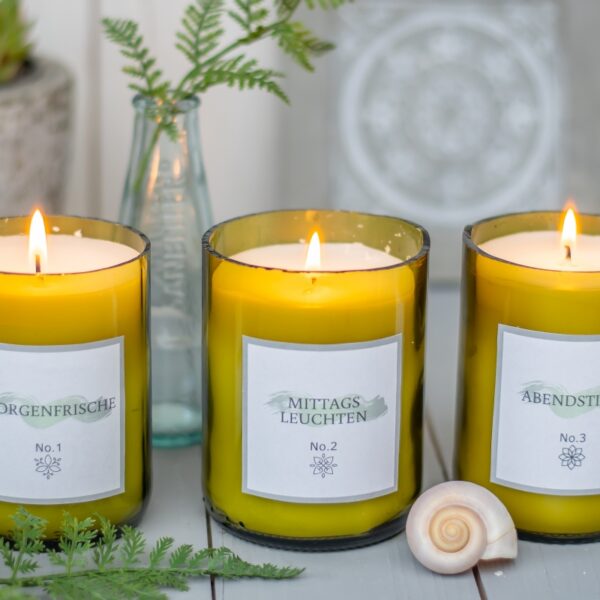 DIY Kerzen in Weinflaschen – mit Etiketten Freebie!